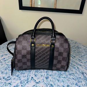 Steve Madden purse with feet
